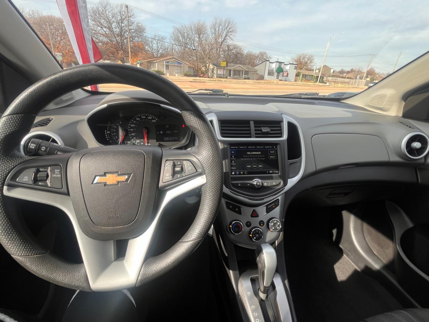 2018 BLUE CHEVROLET SONIC LT LT Manual Sedan (1G1JD5SH6J4) with an 1.8L L4 DOHC 24V engine, 5M transmission, located at 8101 E. Skelly Dr., Tulsa, OK, 74129, (918) 592-3593, 36.121891, -95.888802 - Photo#3